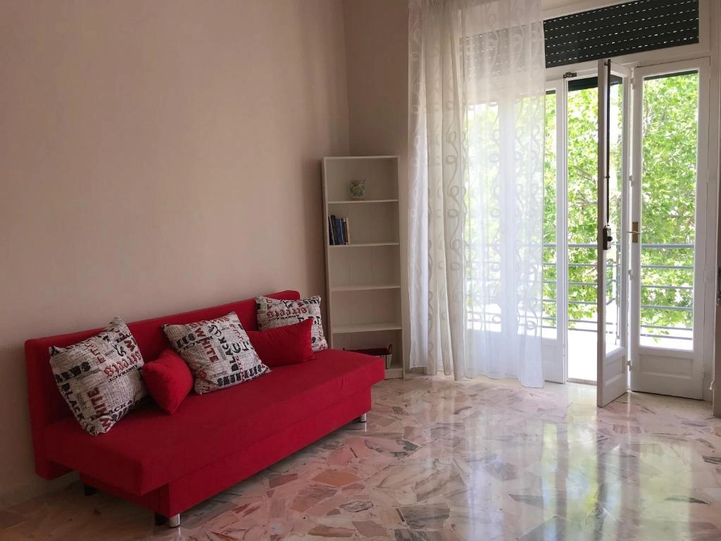 Appartamento con Balcone